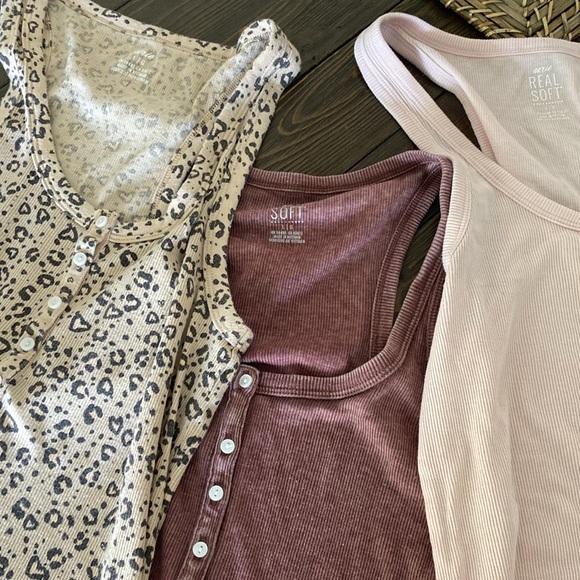 Aerie real soft tank tops - Picture 7 of 8